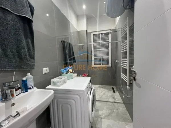 Tirane, jepet me qera apartament 4+1+Ballkon Kati 4, 250 m² 1.500 € (Paskuqan)