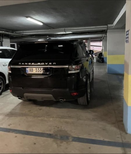 Tirane, shitet SUV Range Rover Sport, Nafte, e zeze tiptronik Klima 150.000 km