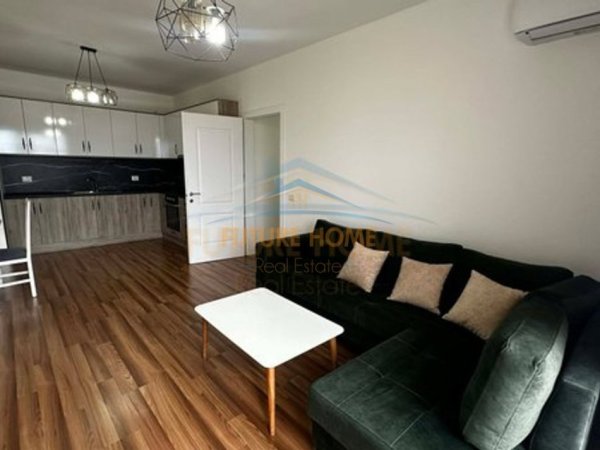 Tirane, jepet me qera apartament Kati 7, 62 m² 450 €