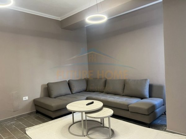 Tirane, jepet me qera apartament Kati 0, 78 m² 700 €