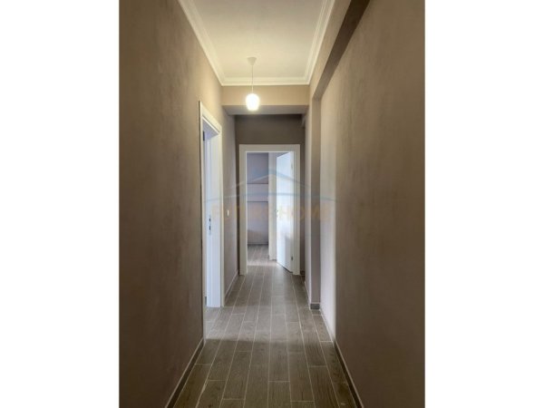 Tirane, jepet me qera apartament Kati 0, 78 m² 700 €