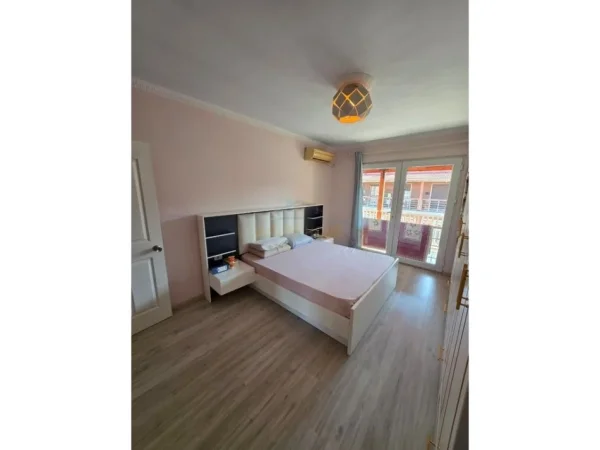 Tirane, shitet apartament duplex Kati 2, 149 m² 300.000 €