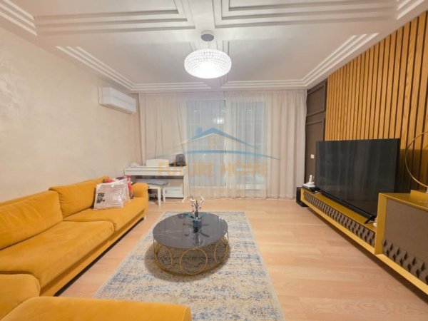 Tirane, jepet me qera apartament Kati 1, 125 m² 2.200 €