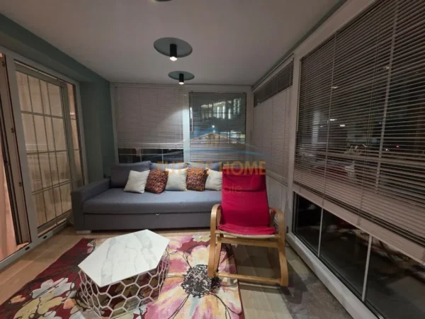 Tirane, jepet me qera apartament Kati 1, 125 m² 2.200 €