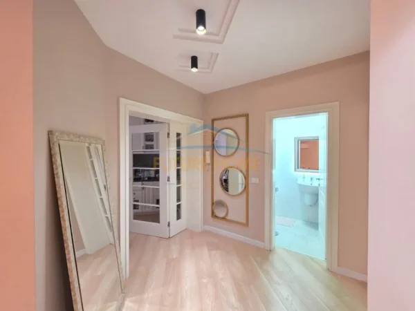 Tirane, jepet me qera apartament Kati 1, 125 m² 2.200 €