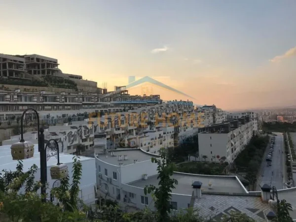 Tirane, shitet apartament Duplex Kati 0, 95 m² 143.600 €