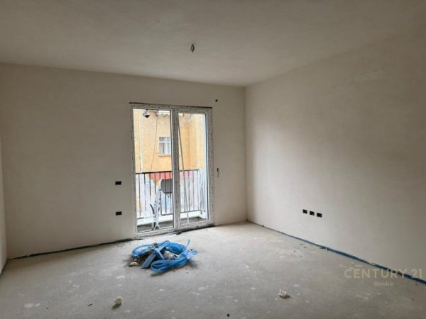 Tirane, shes apartament 2+1+Aneks+Ballkon Kati 2, 82 m² 138.550 € 