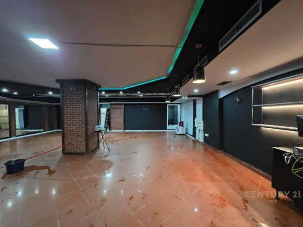 Tirane, shes ambjent biznesi Kati 0, 190 m² 500.000 € 
