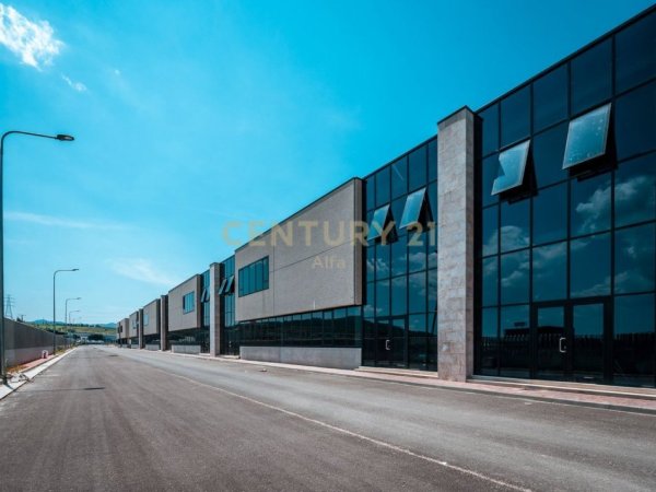 Tirane, shes ambjent biznesi Kati 1, 1.650 m² (Tirana Industrial Park)