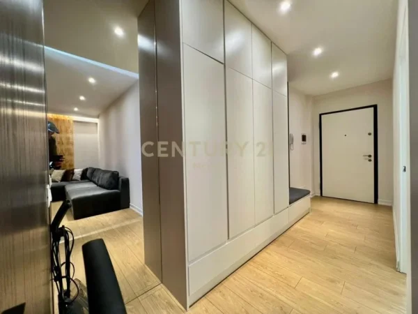 Tirane, jepet me qera apartament 1+1+Aneks+Ballkon Kati 3, 70 m² 620 € 