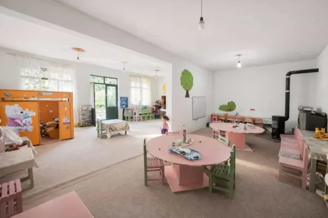 Elbasan, shes Vile 1+1 , 300 m² 35.000 € (Ullishte)