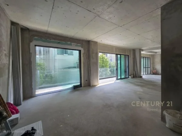 Tirane, jepet me qera ambjent biznesi Kati 1, 136 m² 2.500 € 