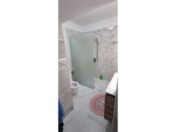 Tirane, shitet apartament 2+1+Ballkon Kati 7, 91 m² 220.000 € 