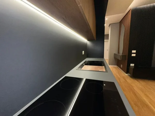 Tirane, jepet me qera apartament 2+1 , 100 m² 1.200 € (Qende)