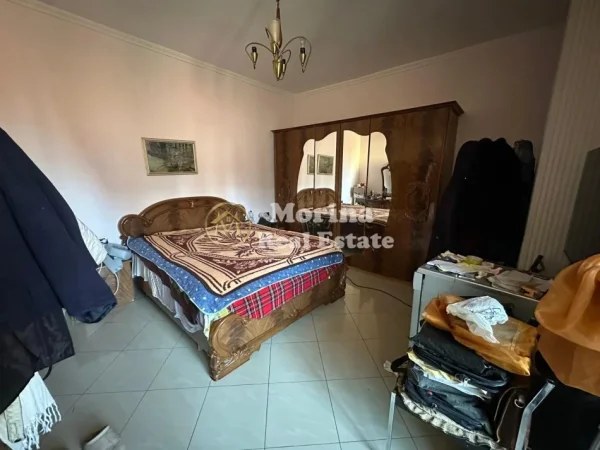 Tirane, shitet Vile , 384 m² 720.000 € (Selite)