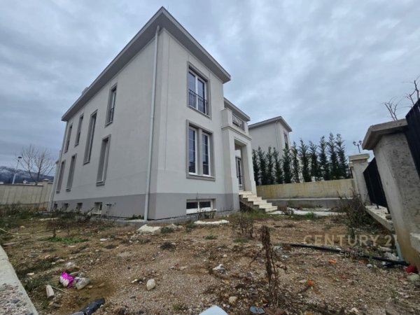 Tirane, shes Vile 2 Katshe Kati 3, 512 m² (Rolling Hills)