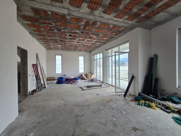 Tirane, shes Vile 2 Katshe Kati 3, 512 m² (Rolling Hills)