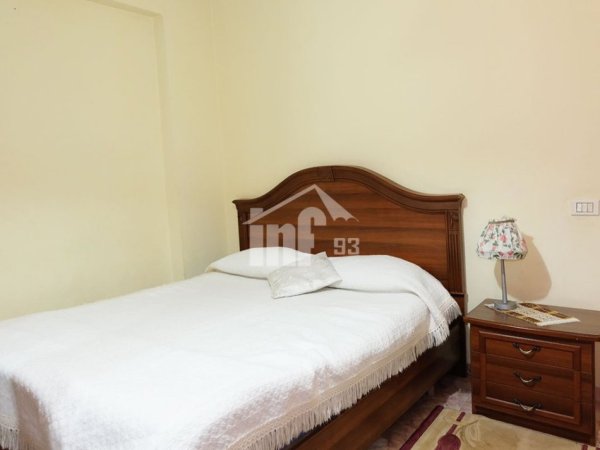 Tirane, jepet me qera apartament 2+1+Ballkon Kati 5, 120 m² 800 € (RRUGA “PJETËR BOGDANI”, NË BLLOK)