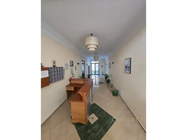 Durres, shes hotel Kati 4, 1.400 m² 2.000.000 € (Golem)