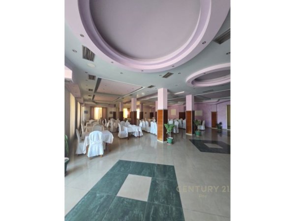 Durres, shes hotel Kati 4, 1.400 m² 2.000.000 € (Golem)