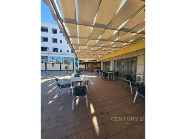 Durres, shes hotel Kati 4, 1.400 m² 2.000.000 € (Golem)