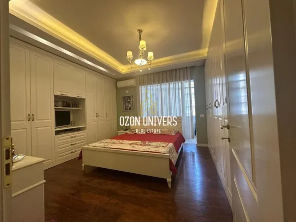 Tirane, shitet apartament 2+1+Ballkon Kati 7, 90 m² 150.000 € (Casa Italia)