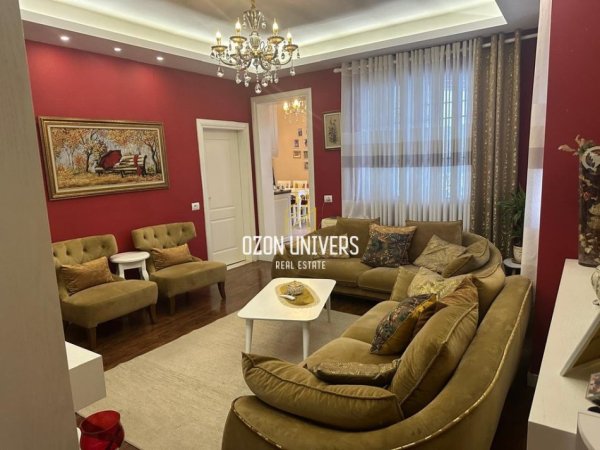 Tirane, shitet apartament 2+1+Ballkon Kati 7, 90 m² 150.000 € (Casa Italia)