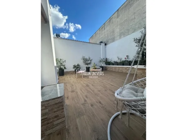 Tirane, shitet apartament 2+1+Ballkon Kati 7, 90 m² 150.000 € (Casa Italia)