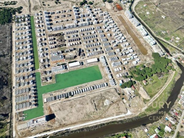 Durres, shes Vile 2 Katshe Kati 2, 404 m² 600.000 € (TURQUOISE MARINA, GJIRI I LALEZIT)