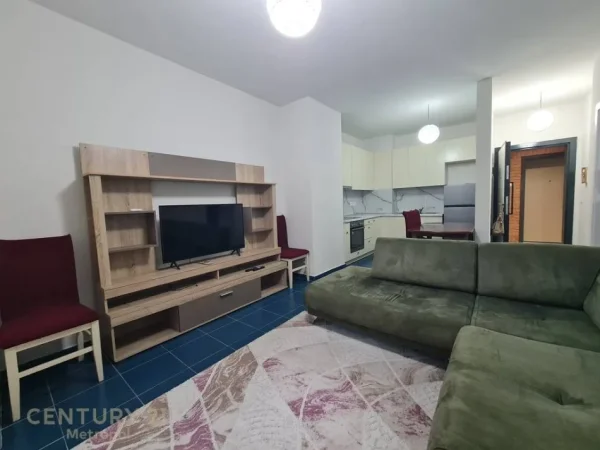 Tirane, jepet me qera apartament 1+1 Kati 6, 70 m² 450 € (Golden Park 3)