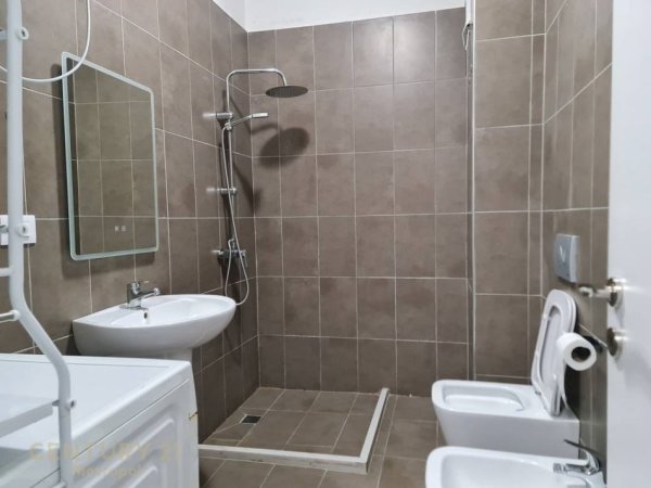 Tirane, jepet me qera apartament 1+1 Kati 6, 70 m² 450 € (Golden Park 3)