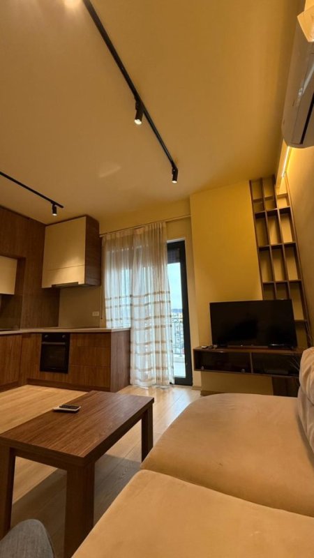 Tirane, jepet me qera apartament 1+1 Kati 6, 60 m² 750 € (Rruga Barrikadave)