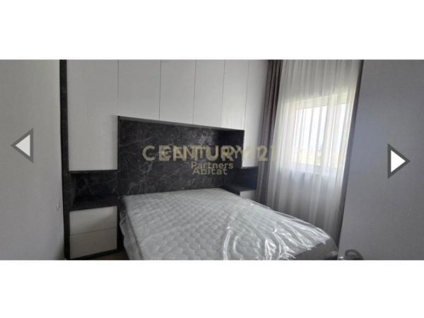 Tirane, jepet me qera apartament 1+1 Kati 7, 50 m² 550 € (Rruga Dritan Hoxha)