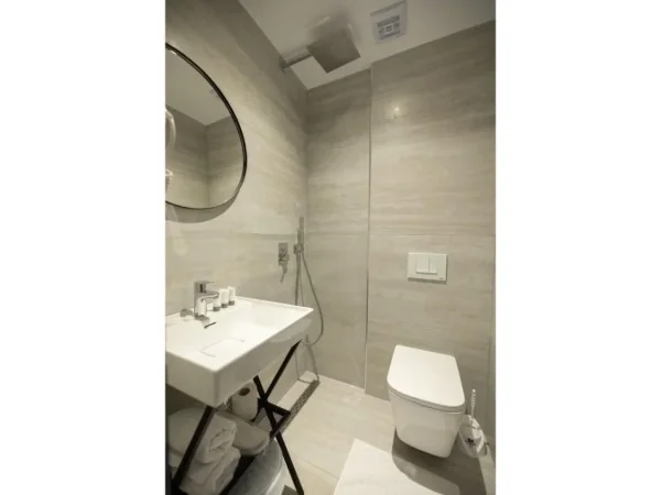 Vlore, shes hotel Kati 2, 410 m² 1.550.000 € (Uji i Ftohte)