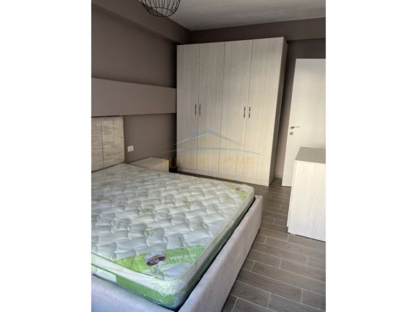 Tirane, jepet me qera apartament 2+1+Ballkon Kati 2, 78 m² 700 € (Kodra e Diellit, Tiranë)