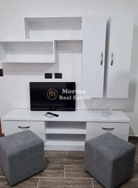 Tirane, jepet me qera shtepi 1+1 Kati 2, 60 m² 350 € (Rruga 5 Maji)