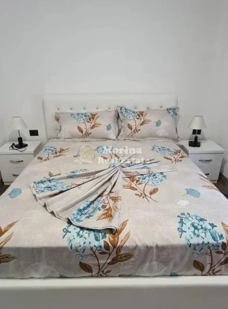 Tirane, jepet me qera shtepi 1+1 Kati 2, 60 m² 350 € (Rruga 5 Maji)