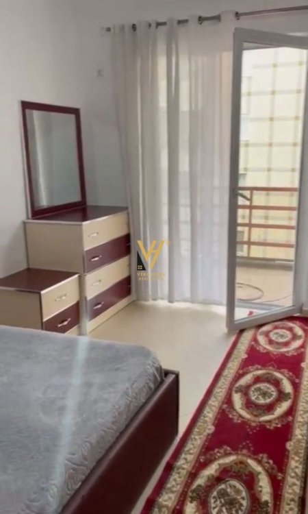 Tirane, jepet me qera apartament 1+1+Ballkon Kati 5, 65 m² 400 € (ASTIR)