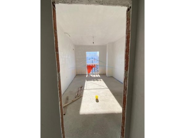 Tirane, shitet apartament 1+1 Kati 6, 74 m² 130.000 € (Rruga Albanopoli)