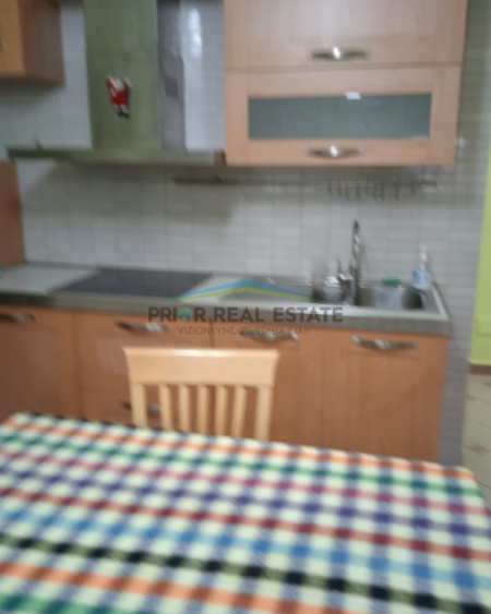 Tirane, jepet me qera apartament 1+1 Kati 2, 60 m² 600 € (Rruga e Bogdanëve)