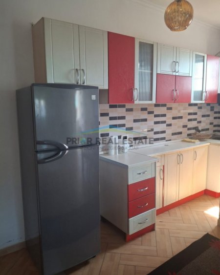 Tirane, jepet me qera apartament 1+1 Kati 6, 70 m² 600 € (Rruga e Kavajes)