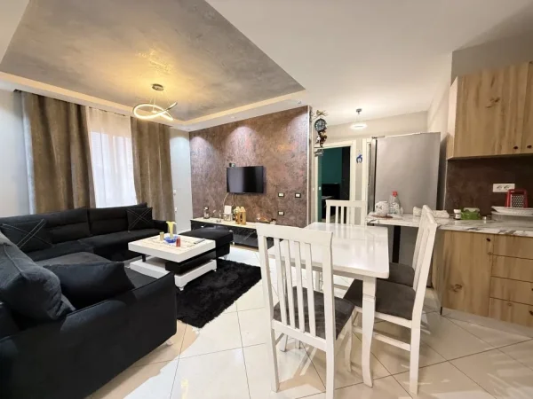 Tirane, jepet me qera apartament 3+1 Kati 3, 92 m² 500 € 