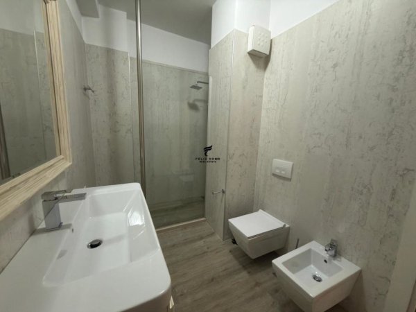 Tirane, shitet apartament 2+1 Kati 7, 117 m² 365.000 € (KOMUNA E PARISIT)