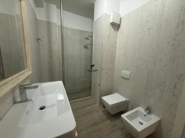 Tirane, shitet apartament 2+1 Kati 7, 117 m² 365.000 € (KOMUNA E PARISIT)