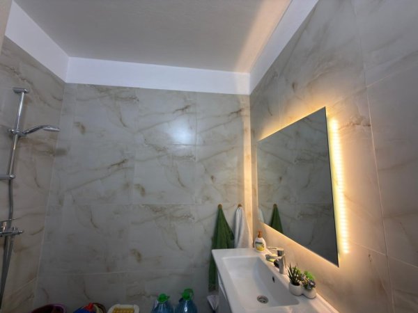 Tirane, shitet apartament 2+1+Ballkon Kati 3, 121 m² 280.000 € (Bulevardi zogu i pare)