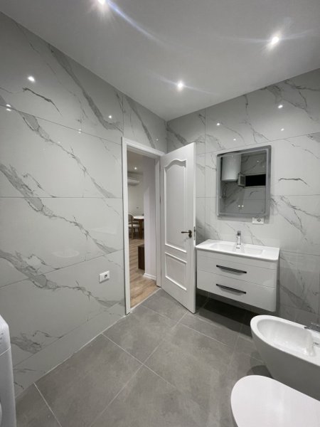 Tirane, shitet apartament 1+1+Ballkon Kati 5, 70 m² 175.000 € (Rruga fortuzi)