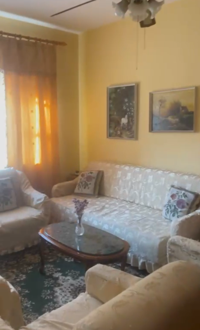 Tirane, jepet me qera apartament 2+1 Kati 4, 75 m² 450 € (RESTORANT DURRSI)