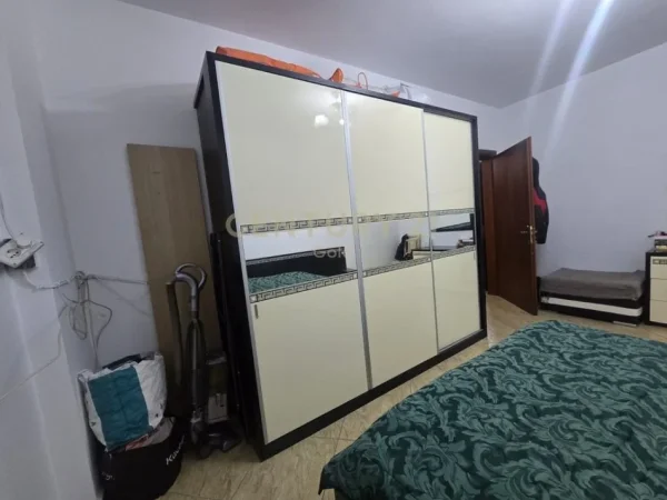 Tirane, shitet apartament 1+1+Ballkon Kati 3, 65 m² 130.000 € 