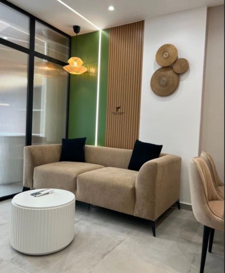 Tirane, jepet me qera apartament 2+1 Kati 3, 85 m² 800 € (LAPRAKE)