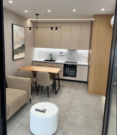 Tirane, jepet me qera apartament 2+1 Kati 3, 85 m² 800 € (LAPRAKE)